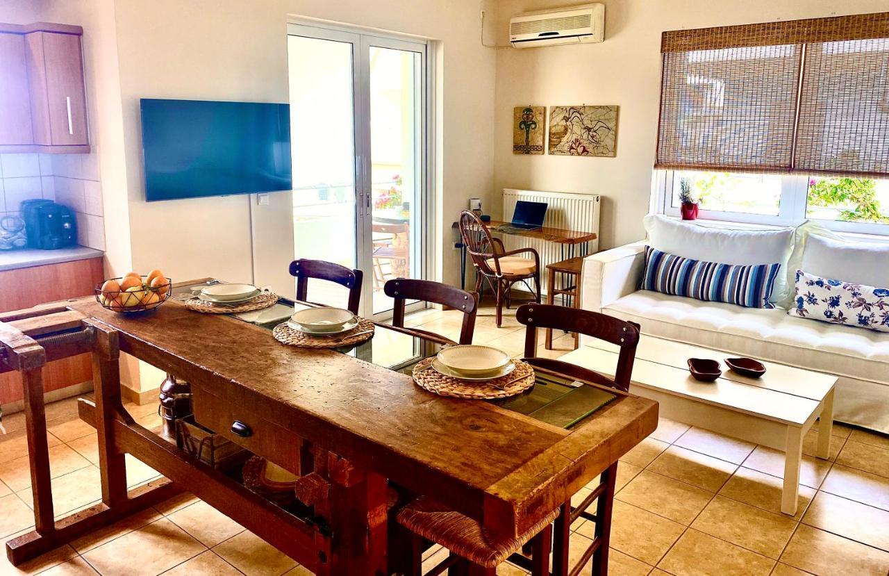 Atreas' Art Studio Chania  Luaran gambar